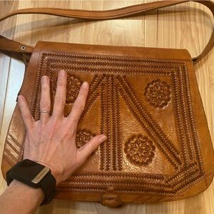 Moroccan shoulder bag, 100% leather